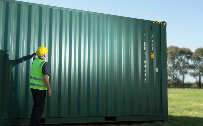 How Shipping Containers Benefit Your Business - Additional Storage Space